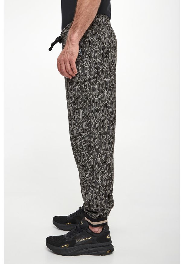 EA7 Emporio Armani - Spodnie dresowe męskie EA7 EMPORIO ARMANI. Materiał: dresówka