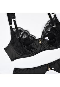 Intica - Komplet bielizny czteroczęściowy z koronką i złotymi akcentami Goranka. Kolor: czarny. Materiał: koronka. Wzór: koronka #6