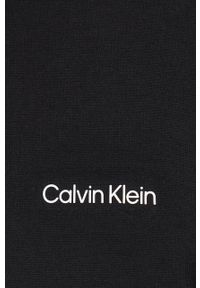 Calvin Klein bluza męska kolor czarny z kapturem gładka. Typ kołnierza: kaptur. Kolor: czarny. Materiał: włókno. Wzór: gładki