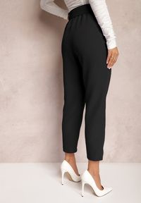 Renee - Czarne Spodnie Garniturowe High Waist z Paskiem Wenus. Okazja: na spotkanie biznesowe, na co dzień. Stan: podwyższony. Kolor: czarny. Materiał: tkanina, materiał. Wzór: jednolity, gładki. Styl: casual, elegancki, biznesowy #4
