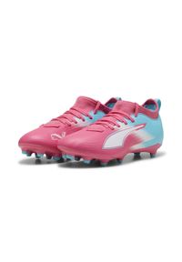 Puma - Młodzieżowe buty piłkarskie ULTRA 6 MATCH RE-CHARGE FG/AG PUMA. Kolor: różowy, niebieski, wielokolorowy. Sport: piłka nożna