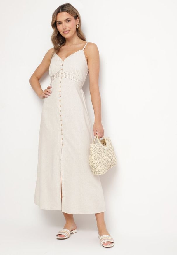 Born2be - Jasnobeżowa Bawełniana Sukienka o Rozkloszowanym Kroju na Ramiączkach z Guzikami Firbia. Okazja: na co dzień. Typ kołnierza: dekolt w kształcie V. Kolor: beżowy. Materiał: bawełna. Długość rękawa: na ramiączkach. Typ sukienki: rozkloszowane. Styl: casual, elegancki