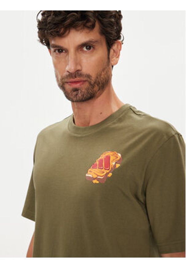 Adidas - adidas T-Shirt Food Peanut Butter & Jelly Graphic JW4342 Khaki Regular Fit. Kolor: brązowy. Materiał: bawełna