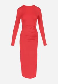 Born2be - Czerwona Sukienka Linalle. Kolor: czerwony. Materiał: dzianina, wiskoza. Długość rękawa: długi rękaw. Typ sukienki: dopasowane. Długość: midi #5