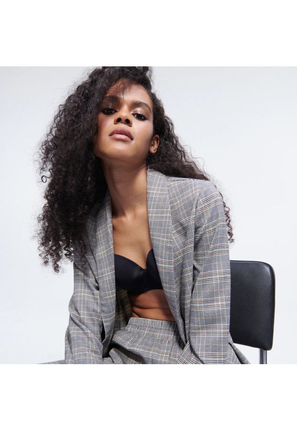 Reserved - Marynarka w kratę - Beżowy. Kolor: beżowy