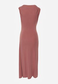 Renee - Różowa Dopasowana Sukienka Elegancka z Aplikacją w Talii Corope. Kolor: różowy. Wzór: aplikacja. Styl: elegancki #4