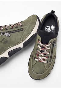 bonprix - Sneakersy Rieker. Kolor: zielony