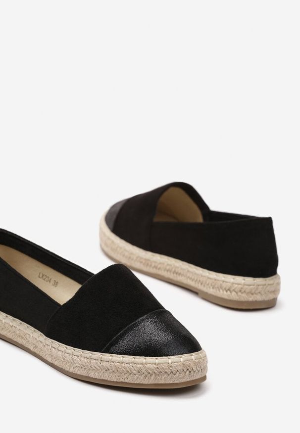 Born2be - Czarne Espadryle na Płaskiej Podeszwie Ozdobione Plecionką Feritellia. Okazja: na co dzień. Kolor: czarny. Wzór: aplikacja. Sezon: lato. Obcas: na płaskiej podeszwie. Styl: klasyczny, casual