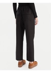 Weekend Max Mara Spodnie materiałowe Hataley 2525136022 Czarny Regular Fit. Kolor: czarny. Materiał: wełna