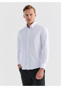 Pako Lorente - PAKO LORENTE – Biała gładka elegancka koszula męska. Typ kołnierza: kołnierzyk klasyczny. Kolor: biały. Materiał: bawełna, poliester. Długość rękawa: długi rękaw. Długość: długie. Wzór: gładki. Styl: elegancki