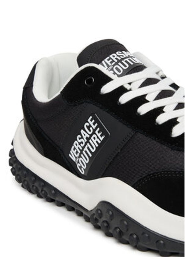 Versace Jeans Couture Sneakersy 79YA3SN4 ZSD02 Czarny. Kolor: czarny. Materiał: materiał