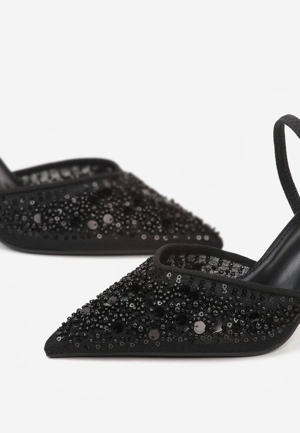 Renee - Czarne Szpilki Slingback Zdobione Perełkami i Cekinami Irifera. Okazja: na co dzień. Zapięcie: bez zapięcia. Kolor: czarny. Materiał: satyna, jeans. Wzór: aplikacja. Obcas: na szpilce. Styl: casual, elegancki