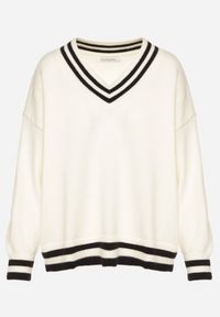 Born2be - Jasnobeżowy Sweter z Domieszką Kaszmiru w Stylu Preppy Liendria. Okazja: na spotkanie biznesowe, do pracy, na co dzień. Kolor: beżowy. Materiał: kaszmir. Wzór: aplikacja. Styl: biznesowy, klasyczny, casual