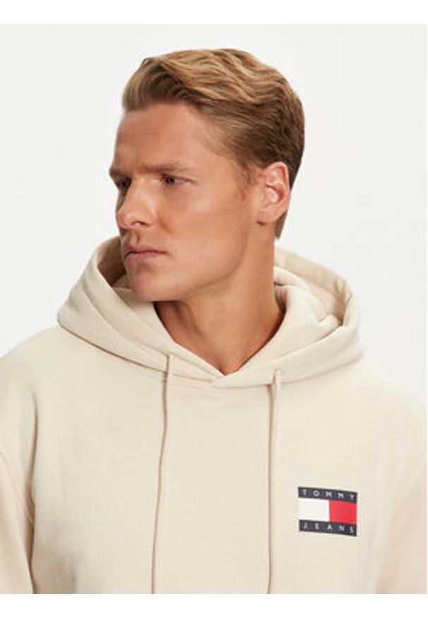 Tommy Jeans Bluza Essential DM0DM20738 Beżowy Regular Fit. Kolor: beżowy. Materiał: bawełna