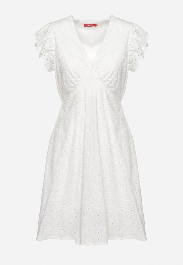 Born2be - Biała Sukienka z Bawełny o Haftowanym Wykończeniu i Rozkloszowanym Kroju Laveria. Typ kołnierza: dekolt w kształcie V. Kolor: biały. Materiał: bawełna. Wzór: haft. Styl: elegancki