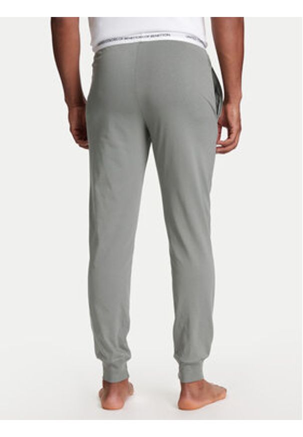 United Colors of Benetton - United Colors Of Benetton Spodnie piżamowe 30964F00V Szary Regular Fit. Kolor: szary. Materiał: bawełna