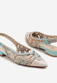 Renee - Zielone Sandały Slingback z Szydełkową Cholewką z Metalicznymi Przeszyciami Frolette. Okazja: na co dzień. Zapięcie: pasek. Kolor: zielony. Materiał: jeans. Obcas: na obcasie. Styl: casual, elegancki. Wysokość obcasa: niski #6