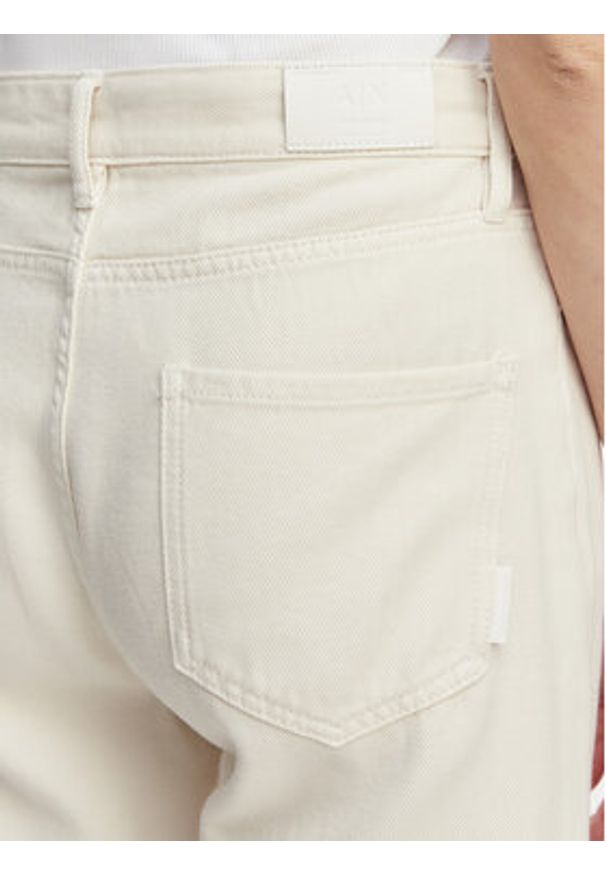 Armani Exchange Jeansy XW000073 AF12858 U1003 Kremowy Relaxed Fit. Kolor: kremowy