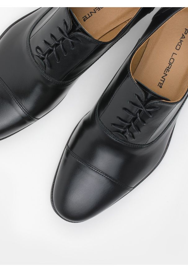 Pako Lorente - PAKO LORENTE – Buty męskie P000B-BX-061-C. Materiał: skóra. Styl: wizytowy, klasyczny