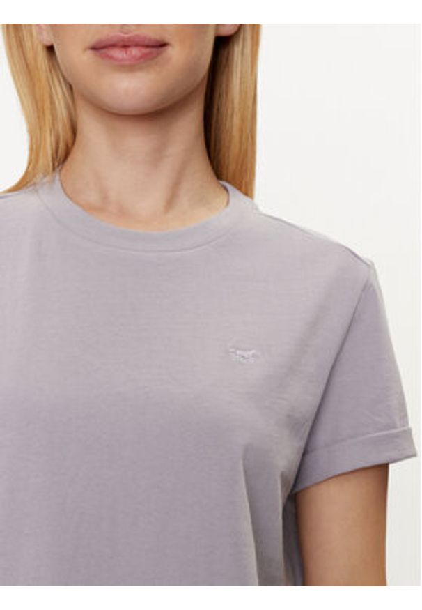 Mustang T-Shirt Alina 1012837 Fioletowy Regular Fit. Kolor: fioletowy. Materiał: bawełna