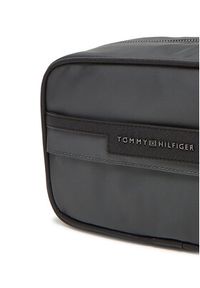 TOMMY HILFIGER - Tommy Hilfiger Kosmetyczka Th Repreve Washbag AM0AM13525 Szary. Kolor: szary. Materiał: materiał