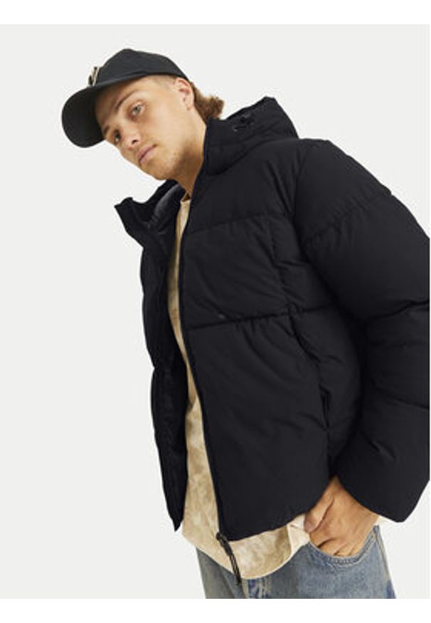 Jack & Jones - Jack&Jones Kurtka zimowa Vesterbro 12260433 Czarny Regular Fit. Kolor: czarny. Materiał: syntetyk. Sezon: zima