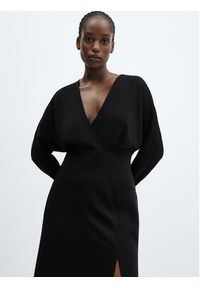 mango - Mango Sukienka codzienna Erin 67070420 Czarny Regular Fit. Okazja: na co dzień. Kolor: czarny. Materiał: syntetyk. Typ sukienki: proste. Styl: casual #10