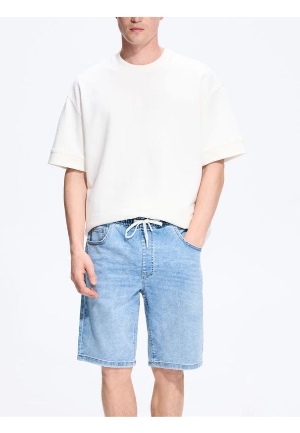 Reserved - Jeansowe szorty jogger - niebieski. Kolor: niebieski. Materiał: jeans