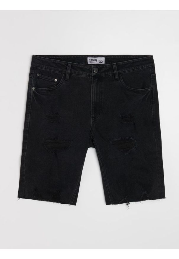 Sinsay - Szorty jeansowe z ozdobnymi rozcięciami - czarny. Kolor: czarny. Materiał: jeans