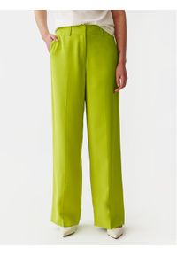 Tatuum Spodnie materiałowe Masda 2 T2406.143 Zielony Regular Fit. Kolor: zielony. Materiał: wiskoza