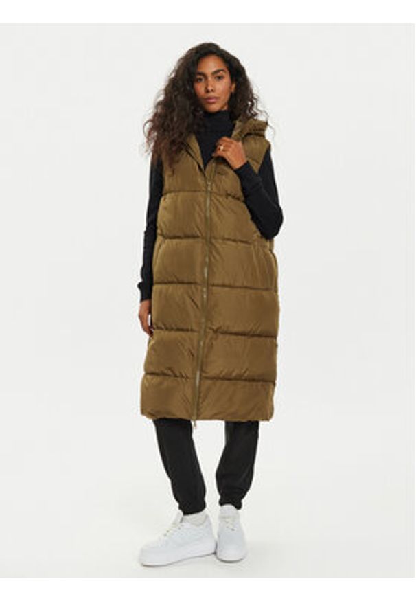 Vero Moda Bezrękawnik Ligaane 10298757 Brązowy Regular Fit. Kolor: brązowy. Materiał: syntetyk. Długość rękawa: bez rękawów