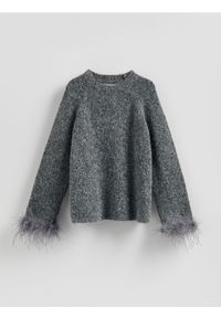 Reserved - Sweter z ozdobnym detalem - szary. Kolor: szary. Materiał: dzianina, wełna