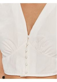 Vero Moda Bluzka Charlotte 10303653 Biały Regular Fit. Kolor: biały. Materiał: bawełna #3