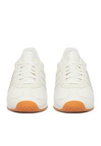 Adidas - adidas Sneakersy CEO-RUNVISTA JR4626 Écru. Materiał: materiał #3