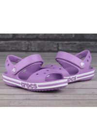 Sandały dziecięce do chodzenia Crocs BAYABAND. Kolor: biały, wielokolorowy, fioletowy