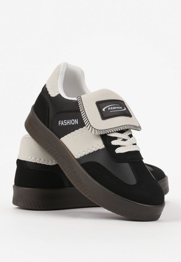 Renee - Czarne Sneakersy na Platformie z Kontrastującymi Detalami i Wywiniętym Językiem Amirila. Nosek buta: okrągły. Zapięcie: sznurówki. Kolor: czarny. Materiał: materiał. Obcas: na platformie. Wysokość obcasa: niski