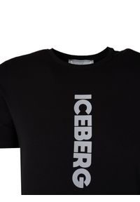 Iceberg T-Shirt "C-Neck" | F013639A | Mężczyzna | Czarny. Okazja: na co dzień. Kolor: czarny. Materiał: bawełna, elastan. Wzór: nadruk. Styl: casual, elegancki #4