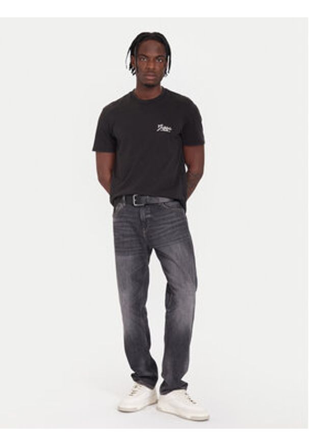 Guess T-Shirt M5BI70 I3Z14 Czarny Regular Fit. Kolor: czarny. Materiał: bawełna