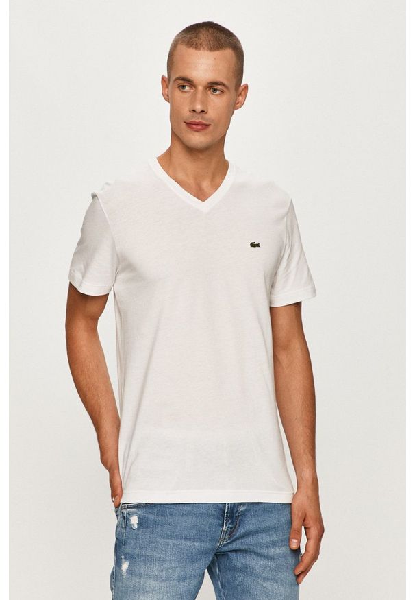 Lacoste - T-shirt TH2036 TH2036-166. Okazja: na co dzień. Kolor: biały. Materiał: dzianina. Wzór: aplikacja. Styl: casual