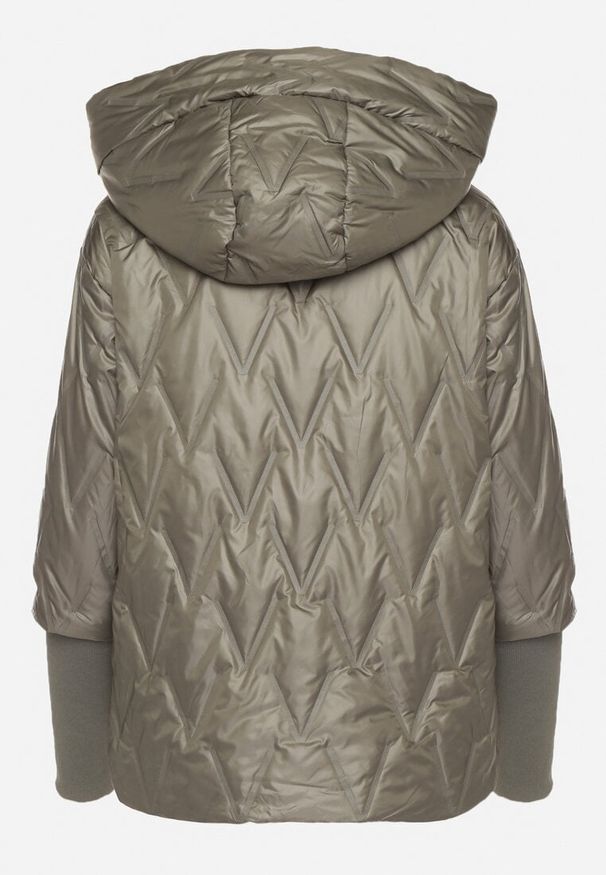 Born2be - Zielona Kurtka z Pikowanymi Przeszyciami o Pudełkowym Kroju Tacholla. Okazja: na co dzień, na spacer. Kolor: zielony. Materiał: jeans. Wzór: aplikacja. Styl: casual
