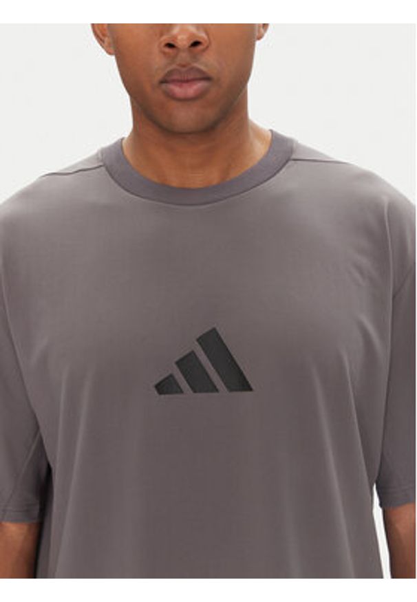 Adidas - adidas T-Shirt Z.N.E. JC5483 Szary Loose Fit. Kolor: szary. Materiał: syntetyk