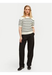 JJXX Sweter Layla 12254368 Écru Regular Fit. Materiał: wiskoza