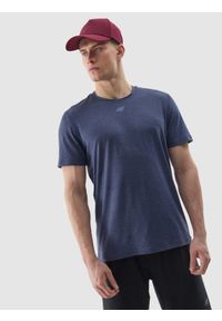 4f - 4F Koszulka treningowa regular szybkoschnąca męska - granatowa XL. Kolor: niebieski. Materiał: dzianina, elastan, włókno, syntetyk, materiał, jersey. Długość rękawa: krótki rękaw. Długość: krótkie. Wzór: gładki, jednolity, ze splotem. Sport: fitness #1