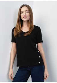 Ochnik - Czarny T-shirt damski z rozcięciem. Kolor: czarny. Materiał: bawełna
