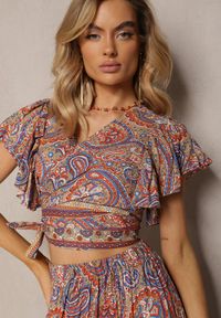 Renee - Beżowy Wiskozowy Komplet 2-Częściowy w Print Paisley Długa Spódnica i Kopertowy Top Aeodosia. Kolor: beżowy. Materiał: wiskoza. Wzór: paisley, nadruk