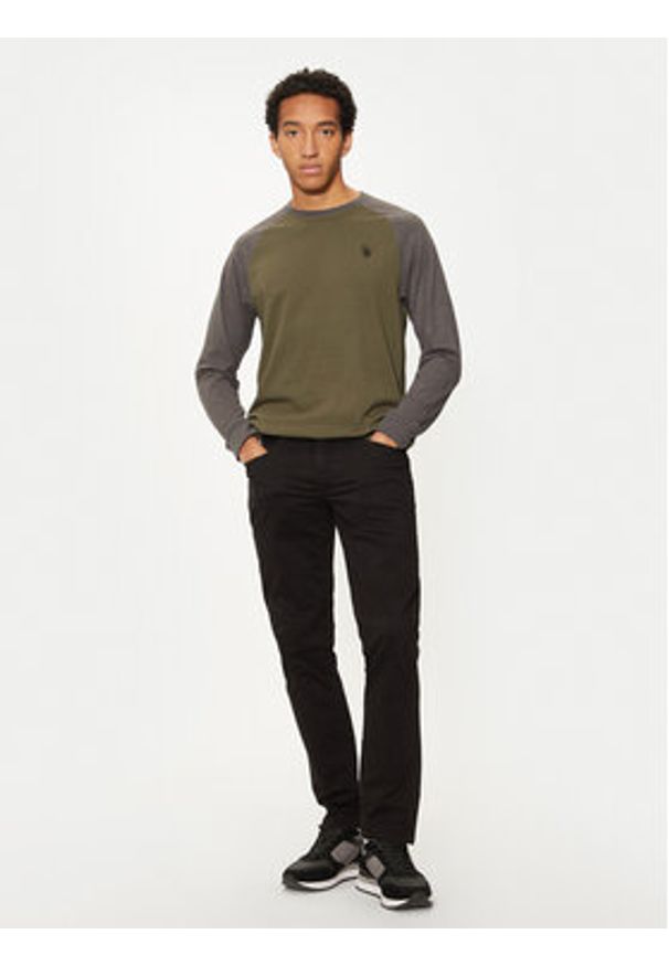 U.S. Polo Assn. Longsleeve MUP1588 Zielony Regular Fit. Typ kołnierza: polo. Kolor: zielony. Materiał: bawełna. Długość rękawa: długi rękaw