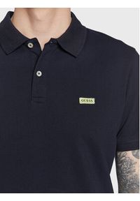 Guess Polo Lyle M3GP60 K7O64 Granatowy Slim Fit. Typ kołnierza: polo. Kolor: niebieski. Materiał: bawełna