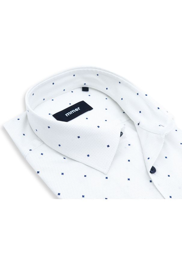 Mmer / Villaro - Koszule męskie - Biała koszula męska w granatowy wzorek G090. Kolor: biały, wielokolorowy, niebieski. Materiał: bawełna, elastan, tkanina. Długość: długie