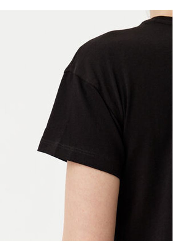 Armani Exchange T-Shirt 8NYTCX YJG3Z 1200 Czarny Regular Fit. Kolor: czarny. Materiał: bawełna