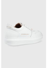 Alexander Smith sneakersy skórzane Cambridge kolor biały. Nosek buta: okrągły. Zapięcie: sznurówki. Kolor: biały. Materiał: skóra. Obcas: na platformie